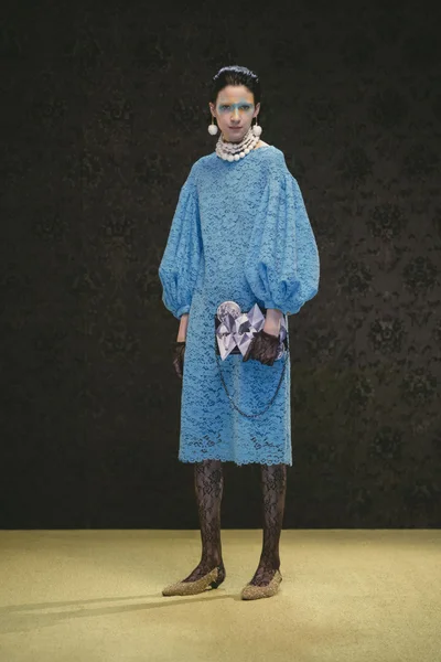 Look 9